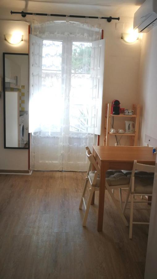 Your Shelter - Private Apartment Барі Екстер'єр фото