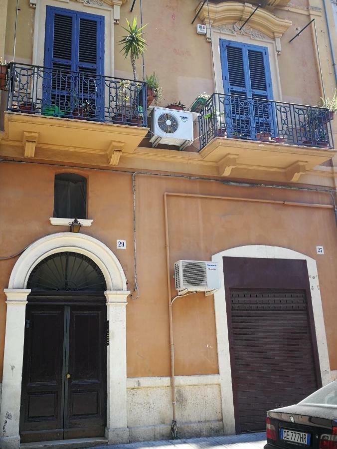 Your Shelter - Private Apartment Барі Екстер'єр фото